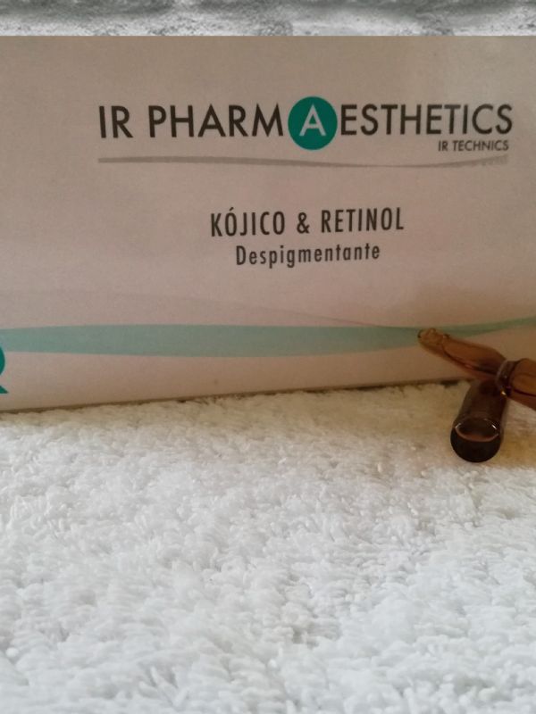 KYSELINA KOJOVÁ & RETINOL